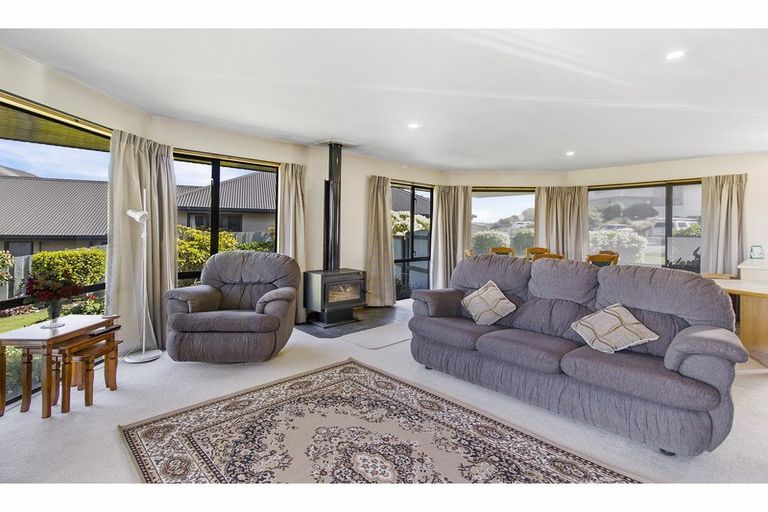 Photo of property in 36 Temple Crescent, Gleniti, Timaru, 7910