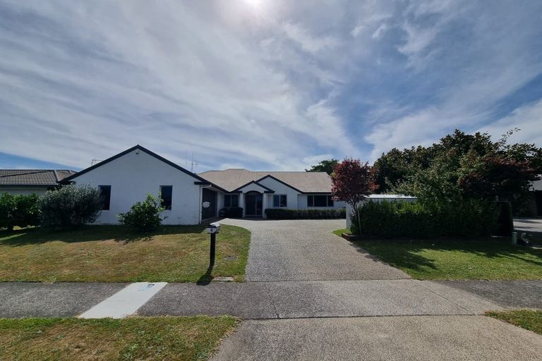 Photo of property in 8 Westminster Place, Rototuna North, Hamilton, 3210
