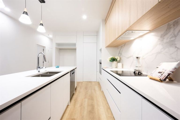 Photo of property in 1 Horokaka Street, Massey, Auckland, 0614