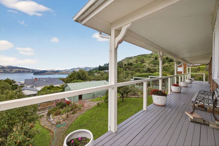 Photo of property in 12 Ross Terrace, Lyttelton, 8082