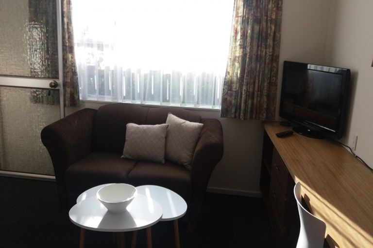 Photo of property in 203 Fitzherbert Avenue, West End, Palmerston North, 4410