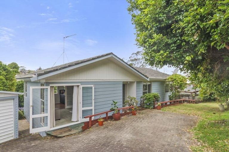 Photo of property in 46 Anich Road, Massey, Auckland, 0614