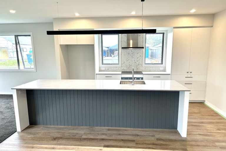 Photo of property in 9 George Yee Place, Taradale, Napier, 4112