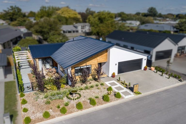 Photo of property in 4 Peony Drive, Greytown, 5712