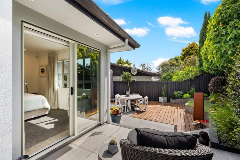 Photo of property in 30 Iona Road, Havelock North, 4130