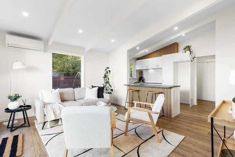 Photo of property in 2/14 Frederick Street, Waltham, Christchurch, 8011