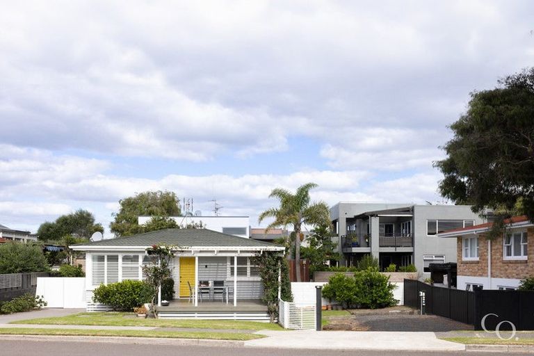 Photo of property in 15 Sutherland Avenue, Mount Maunganui, 3116