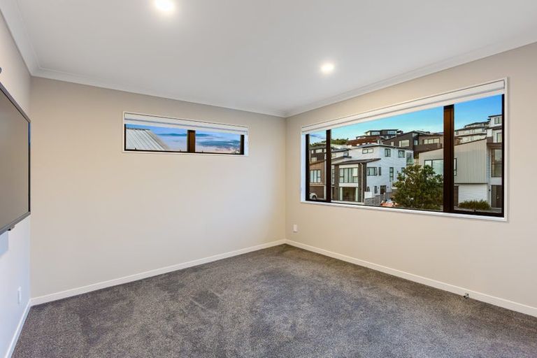 Photo of property in 17 Tawatawa Street, Long Bay, Auckland, 0630