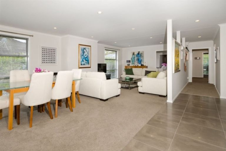 Photo of property in 9 Maple Lane, Huapai, Kumeu, 0810