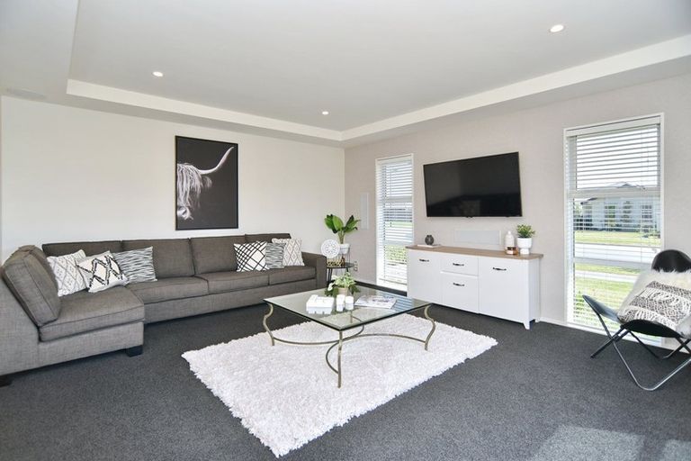 Photo of property in 53 Dunlops Crescent, Bottle Lake, Christchurch, 8083