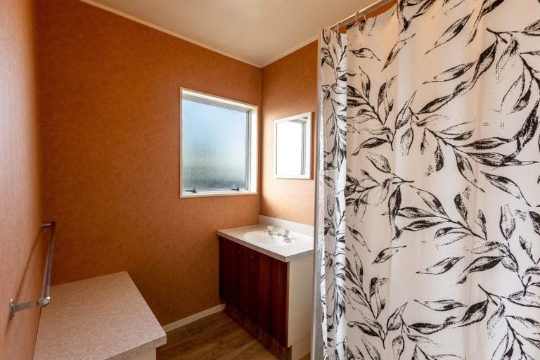 Photo of property in 2/15 Bedford Road, Marewa, Napier, 4110