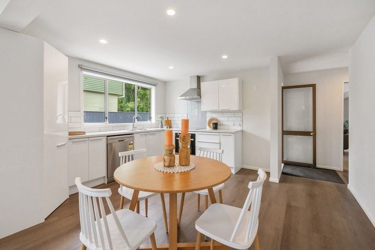 Photo of property in 70 Glen Road, Raumati South, Paraparaumu, 5032