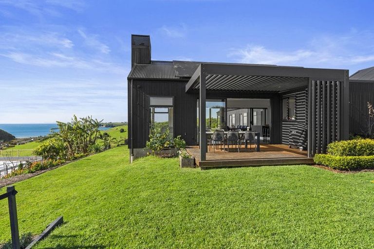 Photo of property in 26 Taha Puke Road, Okura Bush, Albany, 0794