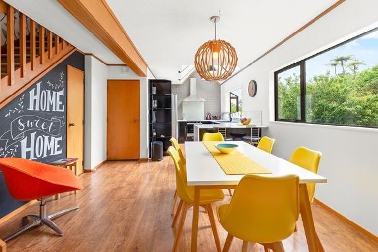 Photo of property in 12 Kimberley Way, Khandallah, Wellington, 6035