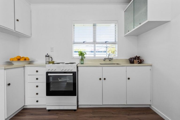 Photo of property in 4/705 Queen Street East, Parkvale, Hastings, 4122