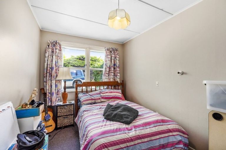 Photo of property in 30 Mana View Road, Paremata, Porirua, 5026