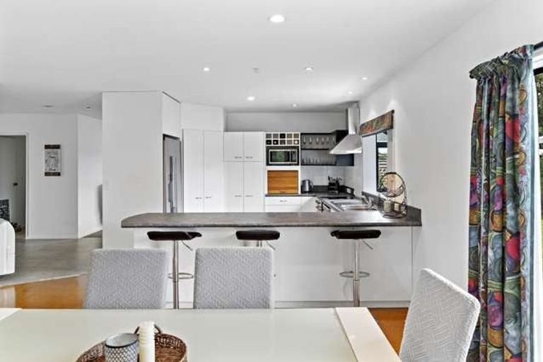 Photo of property in 116a West Street, Greytown, 5712