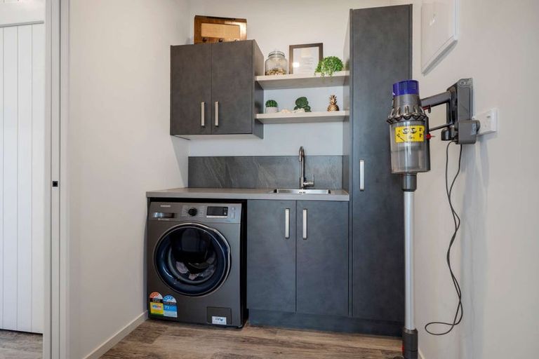 Photo of property in 14 Mowhanau Drive, Kai Iwi, Whanganui, 4574