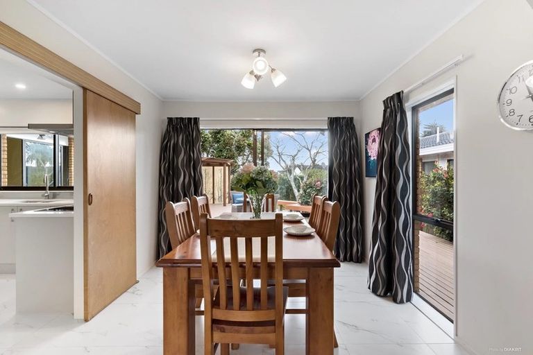 Photo of property in 151 Prince Regent Drive, Farm Cove, Auckland, 2012