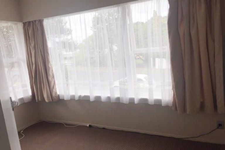 Photo of property in 43 Scenic Drive, Hillpark, Auckland, 2102