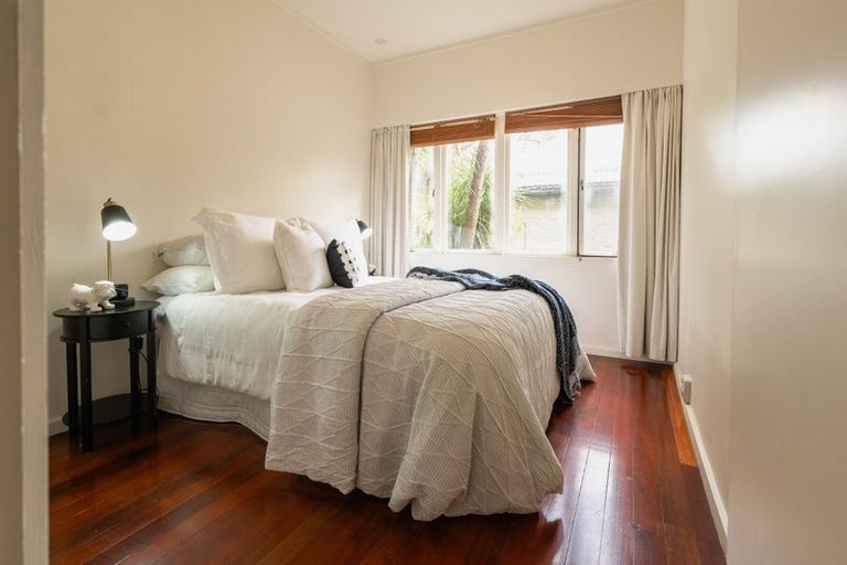 Photo of property in 137 Hinemoa Street, Birkenhead, Auckland, 0626