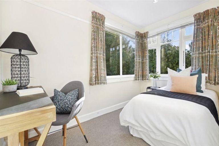 Photo of property in 95a Eastern Terrace, Beckenham, Christchurch, 8023