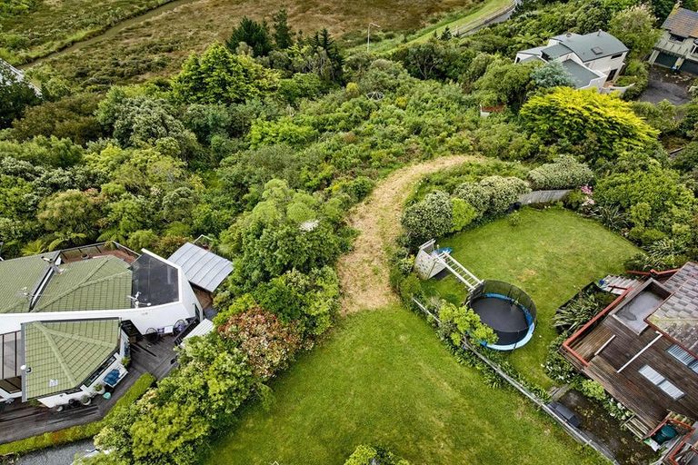 Photo of property in 44 Molyneux Close, Whitby, Porirua, 5024