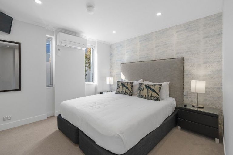 Photo of property in 1/225 Lake Terrace, Waipahihi, Taupo, 3330