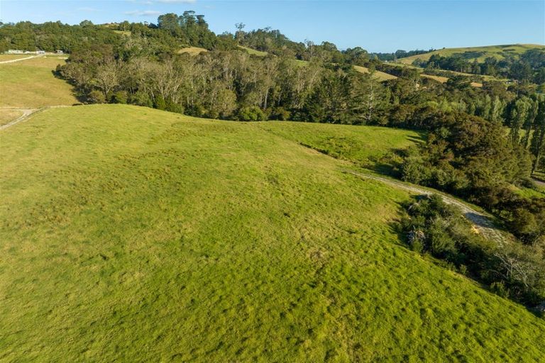 Photo of property in 21 Doel Road, Awanui, 0486