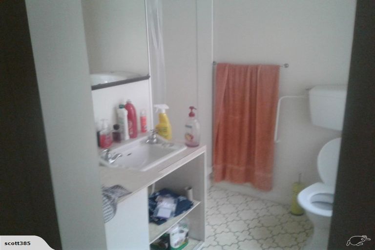 Photo of property in 79 Pahiatua Street, Hokowhitu, Palmerston North, 4410