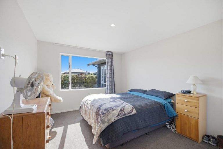 Photo of property in 22 Amberley Beach Road, Amberley, 7410