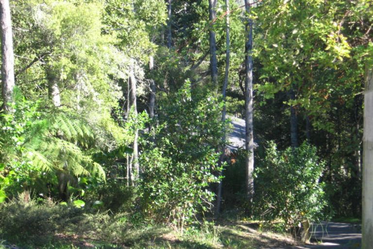 Photo of property in 53b Onedin Place, Titirangi, Auckland, 0604