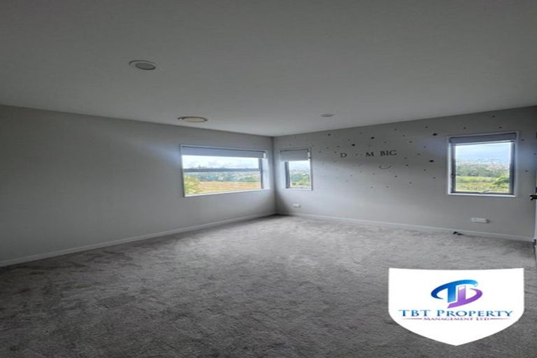 Photo of property in 14 Irongate Avenue, Ranui, Auckland, 0612