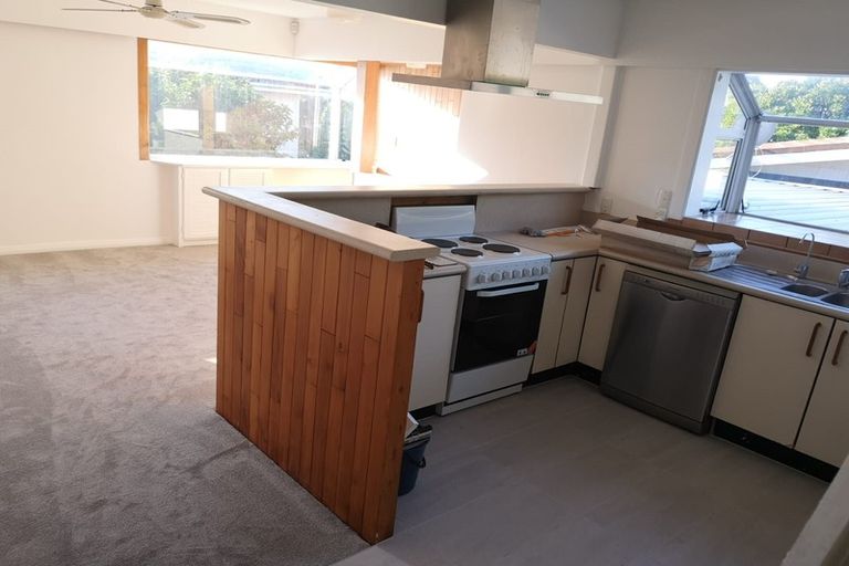 Photo of property in 4 Evans Road, Glen Eden, Auckland, 0602