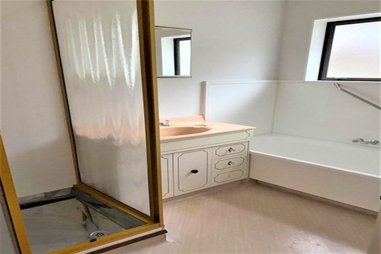 Photo of property in 52 Mcparland Street, Ebdentown, Upper Hutt, 5018