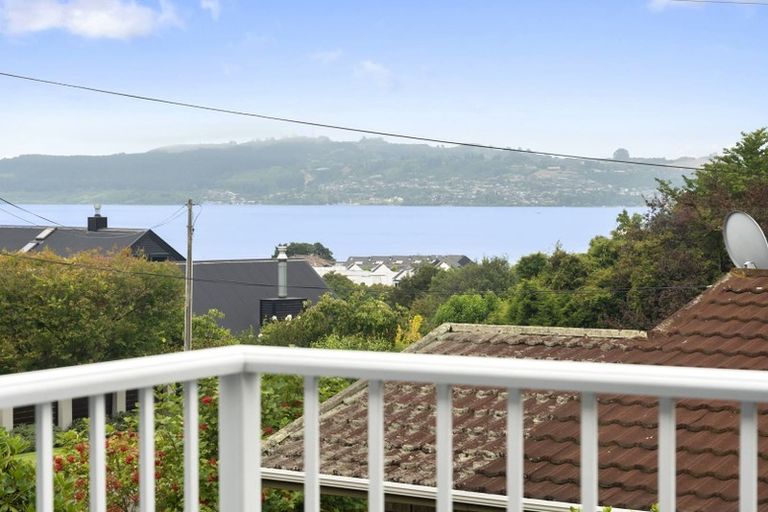 Photo of property in 4 Ingle Avenue, Waipahihi, Taupo, 3330