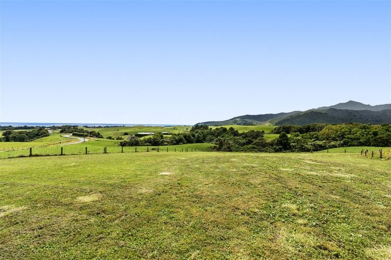 Photo of property in 207 Upper Pitone Road, Pitone, New Plymouth, 4374