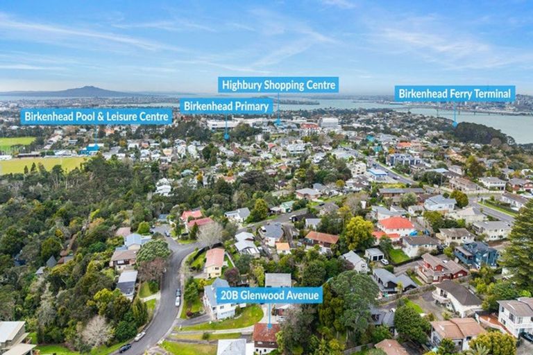 Photo of property in 2/20 Glenwood Avenue, Birkenhead, Auckland, 0626