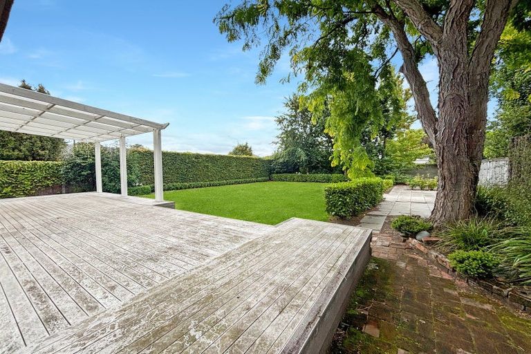 Photo of property in 82 Glandovey Road, Fendalton, Christchurch, 8052