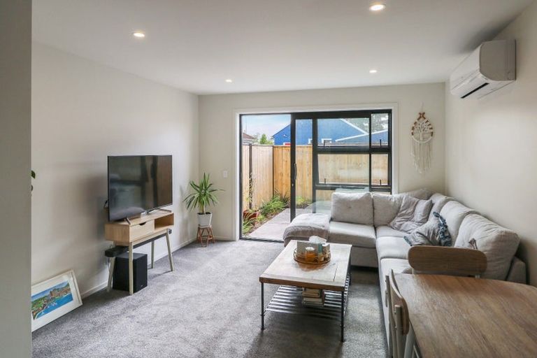 Photo of property in 3/35 Sladden Street, Naenae, Lower Hutt, 5011