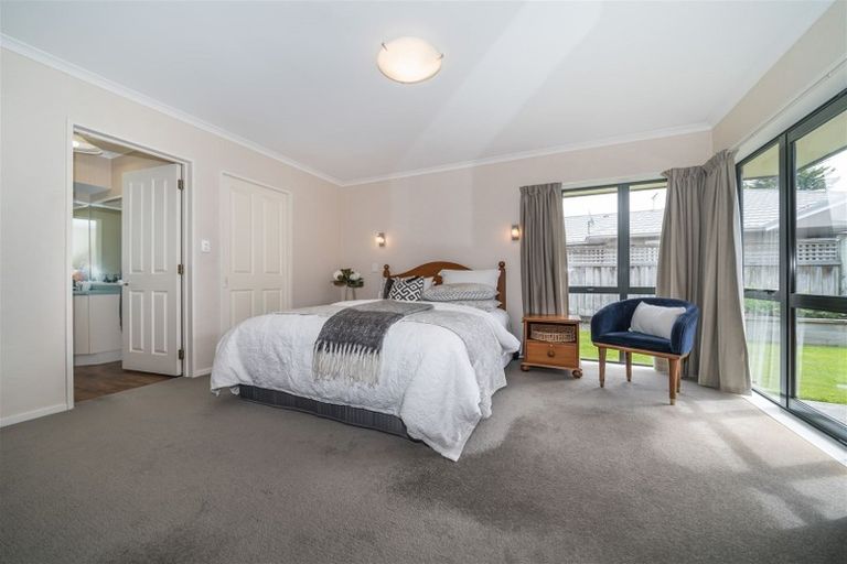 Photo of property in 115 Summerhill Drive, Fitzherbert, Palmerston North, 4410