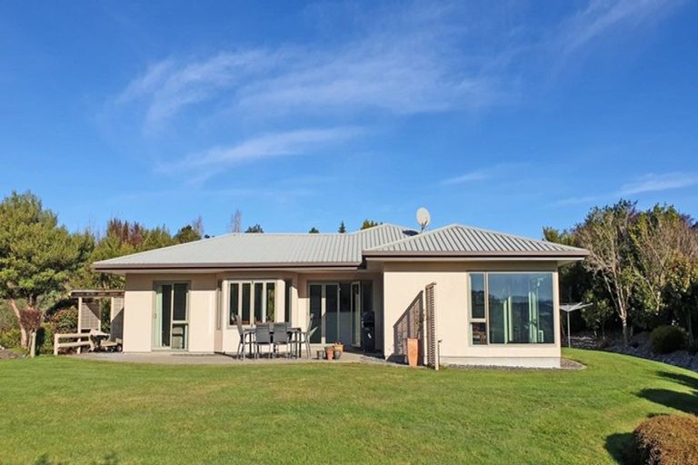 Photo of property in 73 Totara View Road, Wakefield, 7095