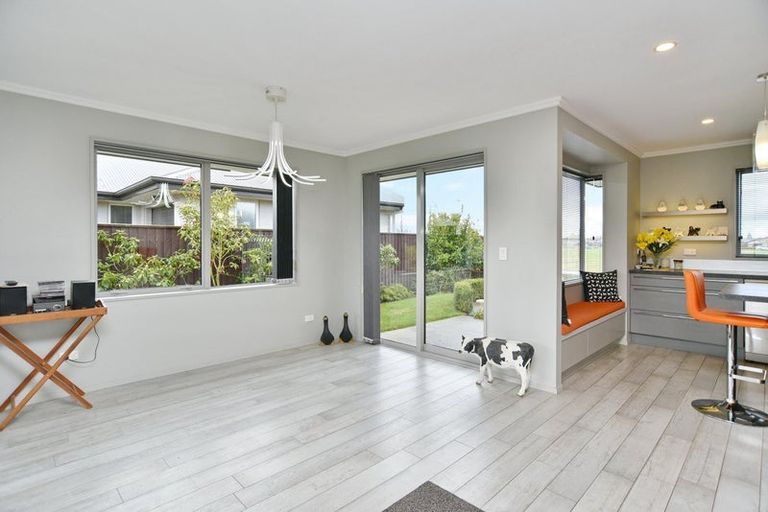 Photo of property in 19 Lancewood Way, Rangiora, 7400