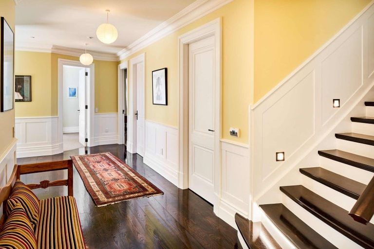 Photo of property in 18 Huia Road, Days Bay, Lower Hutt, 5013