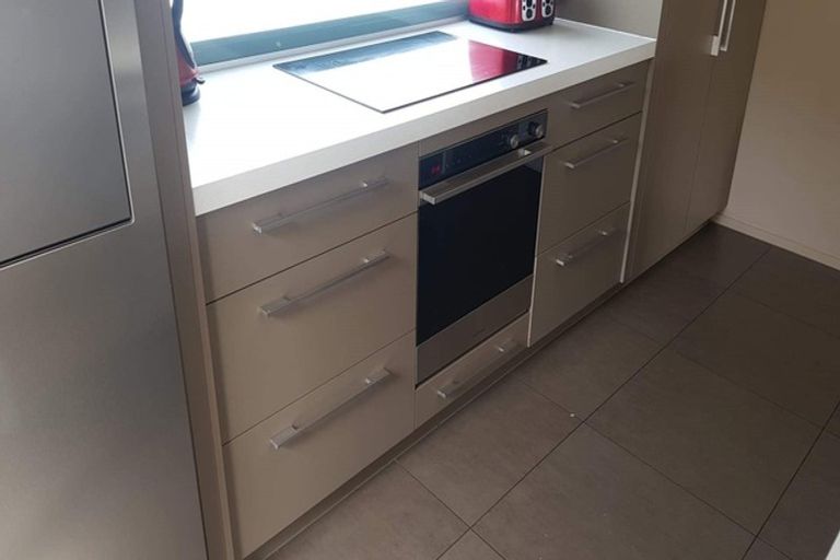 Photo of property in 24 Heemskerck Place, Britannia Heights, Nelson, 7010