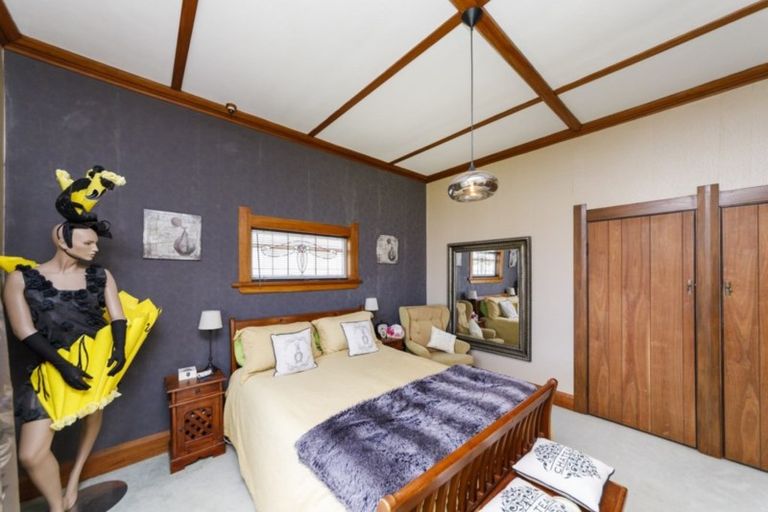 Photo of property in 14 Hunia Street, Marton, 4710