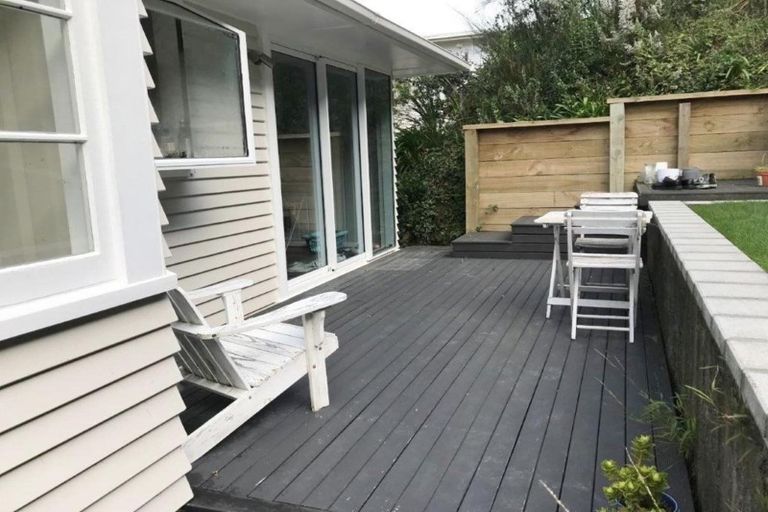 Photo of property in 23 Acheron Road, Paremata, Porirua, 5026