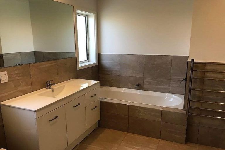 Photo of property in 62b Puketapu Road, Taradale, Napier, 4112