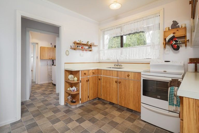 Photo of property in 1 Dunluce Place, Hornby, Christchurch, 8042