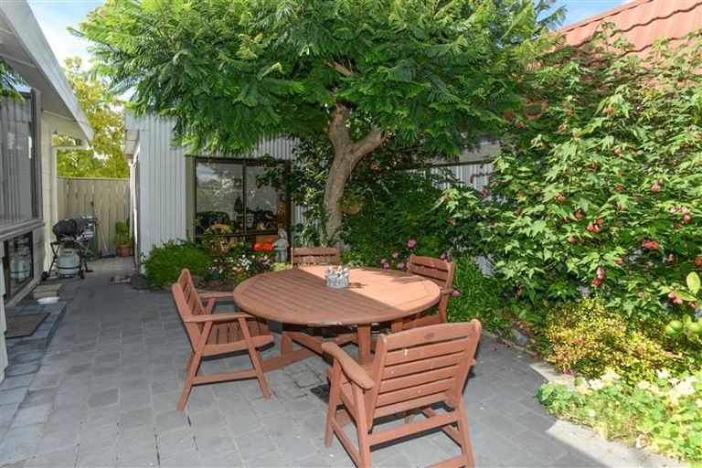 Photo of property in 1/1113 Caroline Road, Mayfair, Hastings, 4122